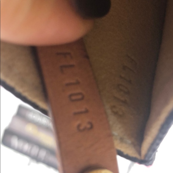 Louis Vuitton Florentine Belt Bag - Picture 8 of 8